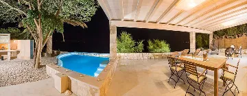 Orebić 3-Bedroom Villa with Private Saltwater Pool