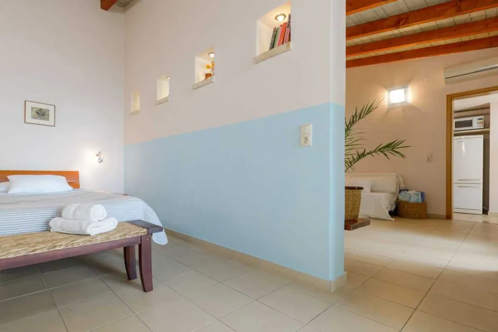 Orebić 3-Bedroom Villa with Private Saltwater Pool