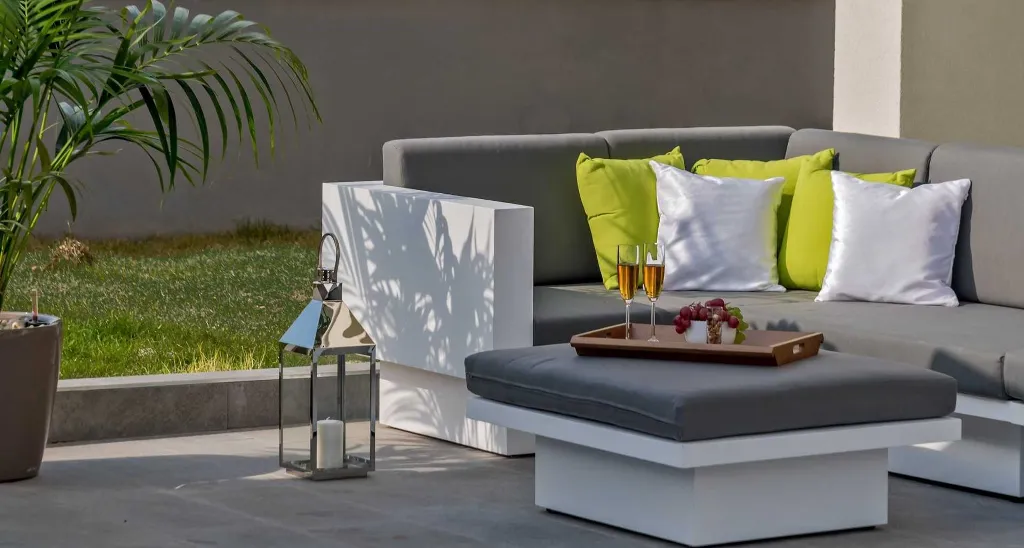 Stanići Villa for 8+2 Guests with Pool & Jacuzzi