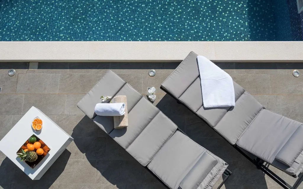 Stanići Villa for 8+2 Guests with Pool & Jacuzzi