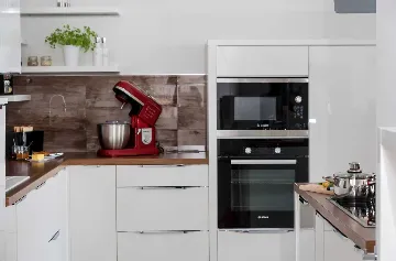 Stanići Villa for 8+2 Guests with Pool & Jacuzzi