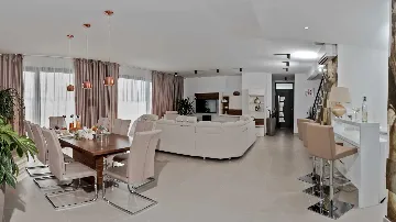 Stanići Villa for 8+2 Guests with Pool & Jacuzzi