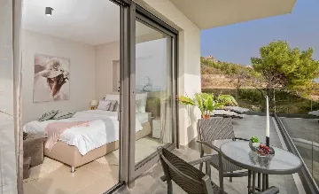 Stanići Villa for 8+2 Guests with Pool & Jacuzzi