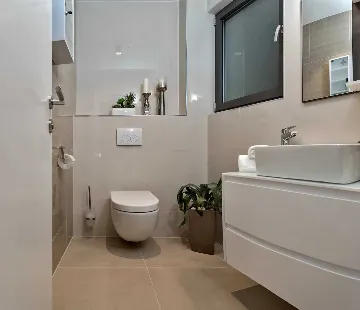 Stanići Villa for 8+2 Guests with Pool & Jacuzzi