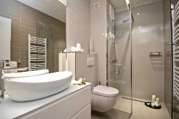 Stanići Villa for 8+2 Guests with Pool & Jacuzzi