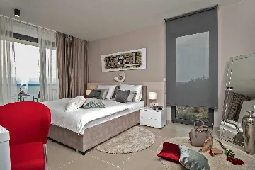 Stanići Villa for 8+2 Guests with Pool & Jacuzzi