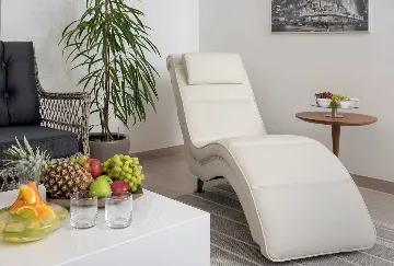 Stanići Villa for 8+2 Guests with Pool & Jacuzzi