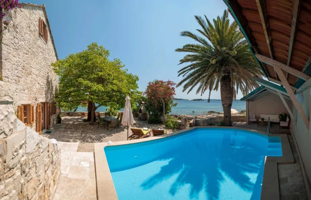 Beachfront Villa in Orebić with Saltwater Pool