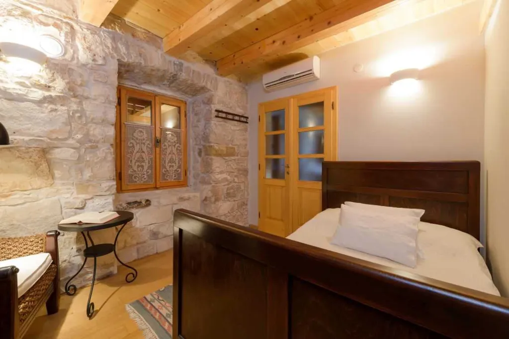 Beachfront Villa in Orebić with Saltwater Pool