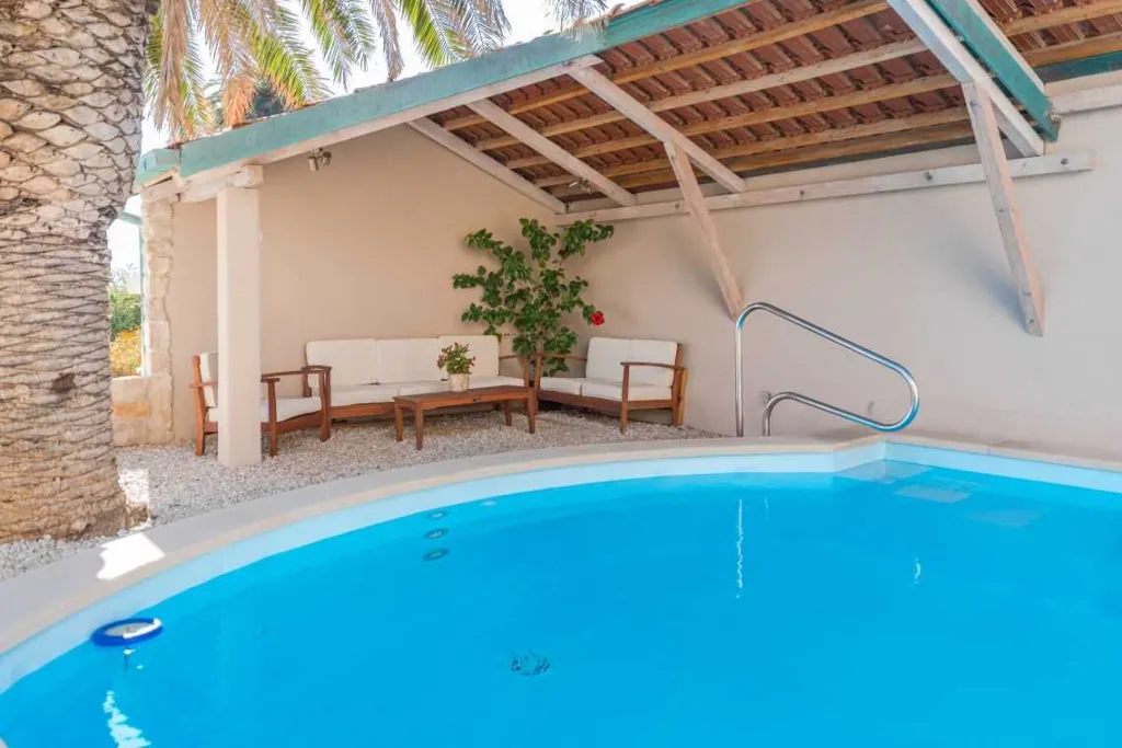Beachfront Villa in Orebić with Saltwater Pool
