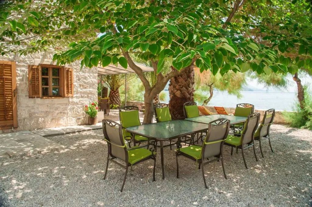 Beachfront Villa in Orebić with Saltwater Pool