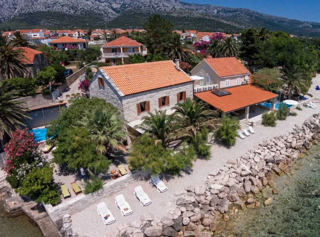 Beachfront Villa in Orebić with Saltwater Pool
