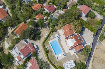 5-Bedroom Villa with Private Pool in Pag