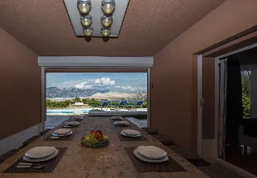 5-Bedroom Villa with Private Pool in Pag
