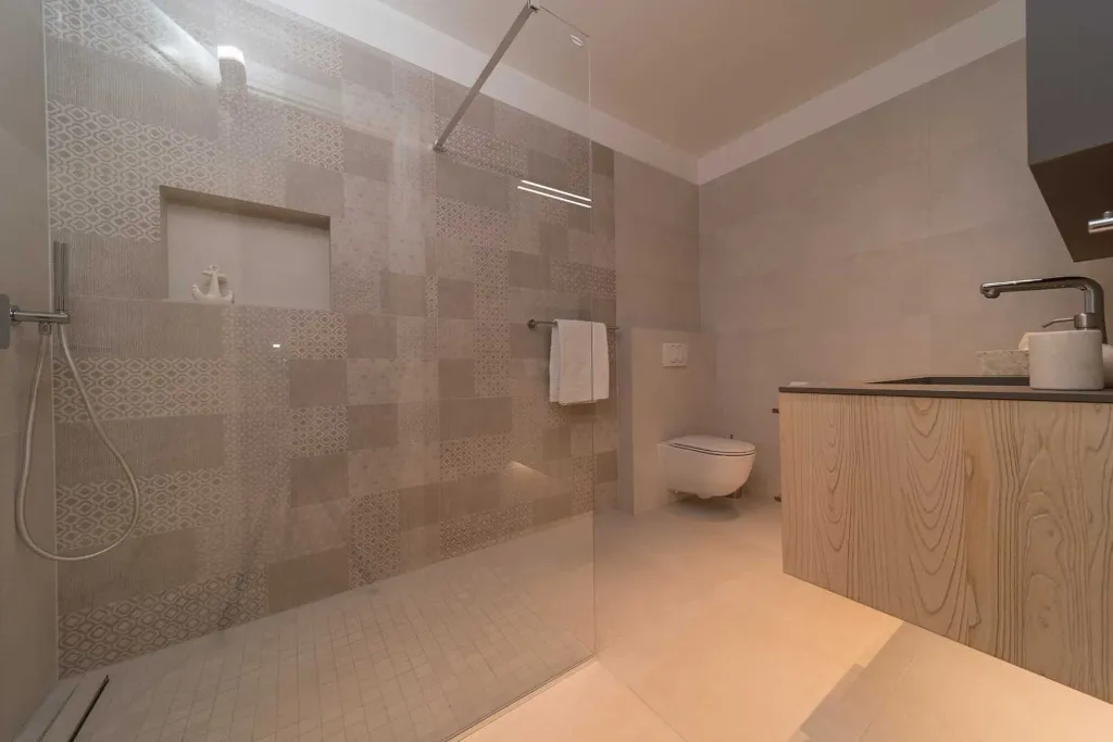 Seaside Villa in Selca, Brac for 14 Guests