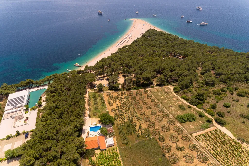 4-Bedroom Villa in Bol, Brač for Up to 8