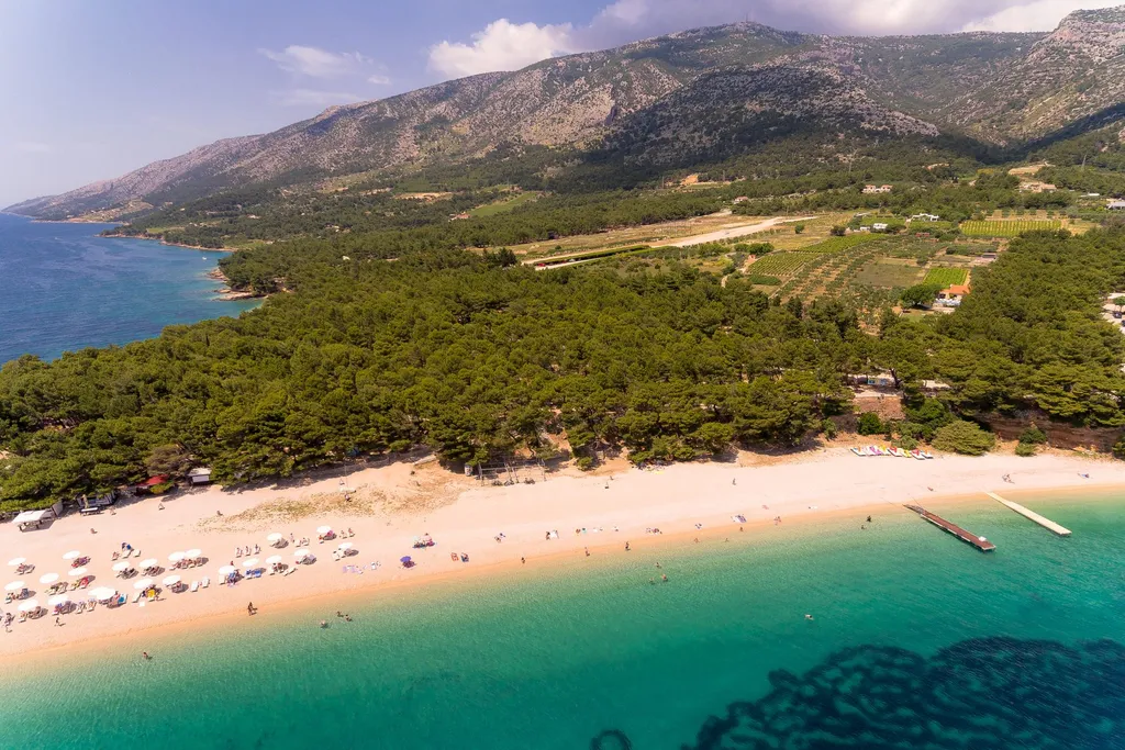 4-Bedroom Villa in Bol, Brač for Up to 8