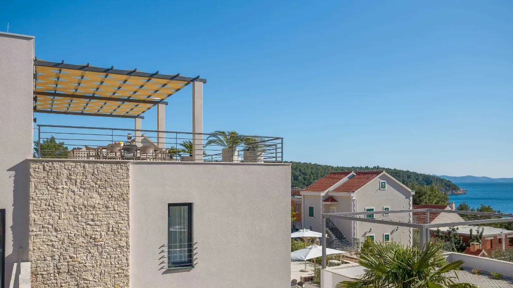 4-Bedroom Villa with Heated Pool in Milna, Brač