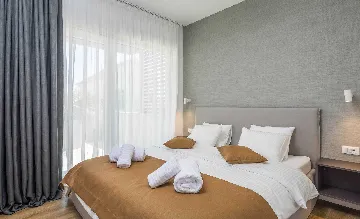 4-Bedroom Villa with Heated Pool in Milna, Brač