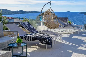 Ražanj Villa for 8 with Heated Infinity Pool