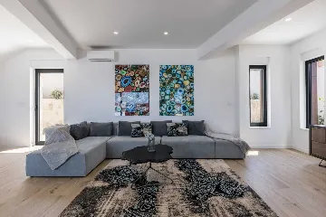 Ražanj Villa for 8 with Heated Infinity Pool