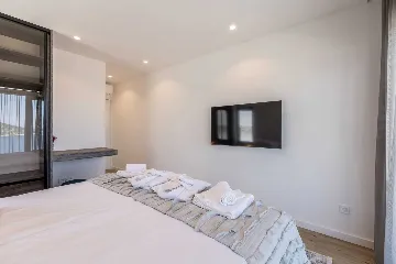 Ražanj Villa for 8 with Heated Infinity Pool