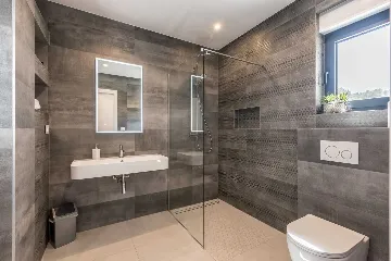 Ražanj Villa for 8 with Heated Infinity Pool