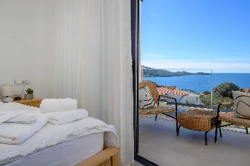 Ražanj Villa for 8 with Heated Infinity Pool