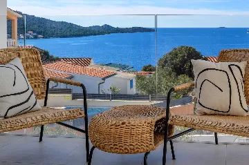 Ražanj Villa for 8 with Heated Infinity Pool