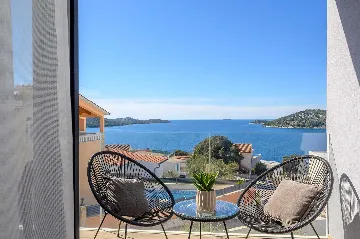 Ražanj Villa for 8 with Heated Infinity Pool