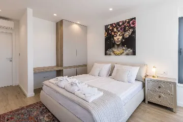 Ražanj Villa for 8 with Heated Infinity Pool