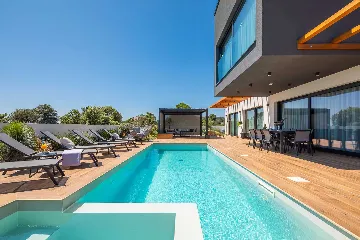 4-Bedroom Villa in Kanica, Croatia for 8 Guests