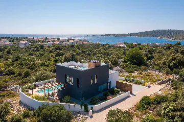 4-Bedroom Villa in Kanica, Croatia for 8 Guests