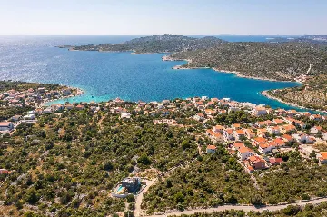 4-Bedroom Villa in Kanica, Croatia for 8 Guests