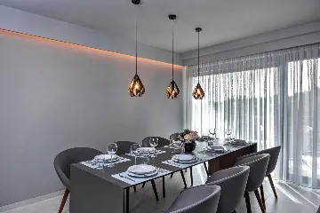 Villa in Promajna for 8 Guests with Heated Pool