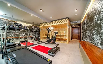 Promajna Villa for 8 Guests with Heated Pool