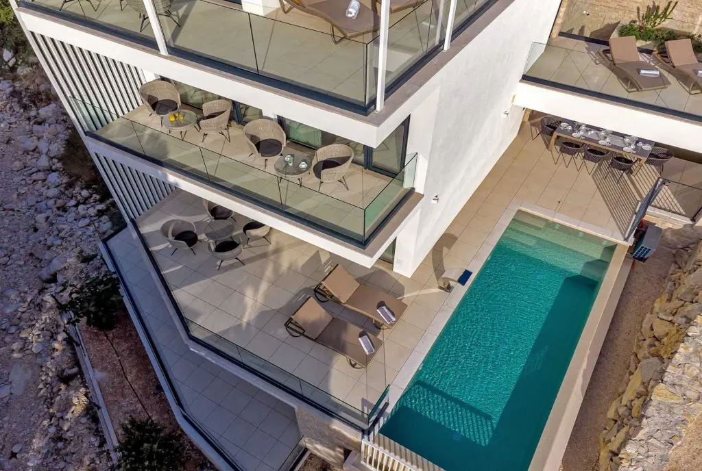 Promajna Villa for 8 Guests with Heated Pool