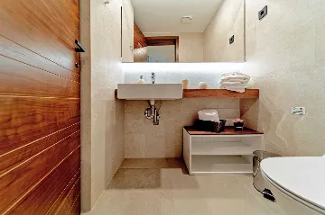 Promajna Villa for 8 Guests with Heated Pool