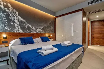 Promajna Villa for 8 Guests with Heated Pool