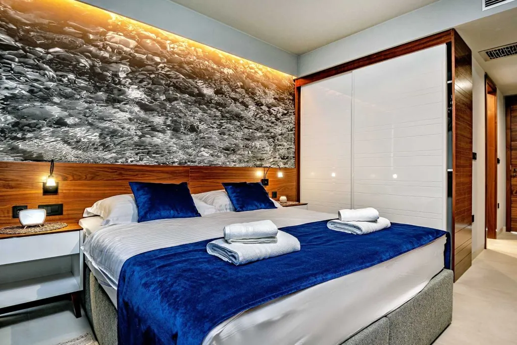 Promajna Villa for 8 Guests with Heated Pool