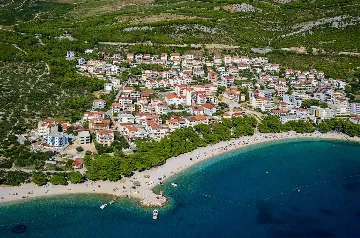 Promajna Villa for 8 Guests with Heated Pool