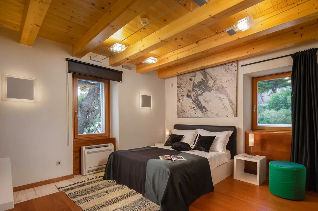 Lokva Rogoznica Villa with Private Pool for 8 Guests