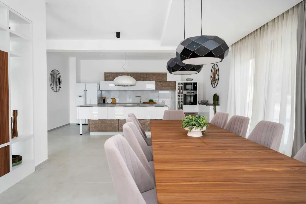 Seafront Villa for 10 Guests in Lokva Rogoznica