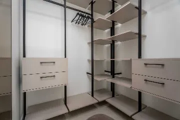 Seafront Villa for 10 Guests in Lokva Rogoznica