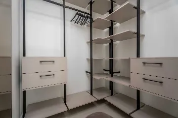 Seafront Villa for 10 Guests in Lokva Rogoznica