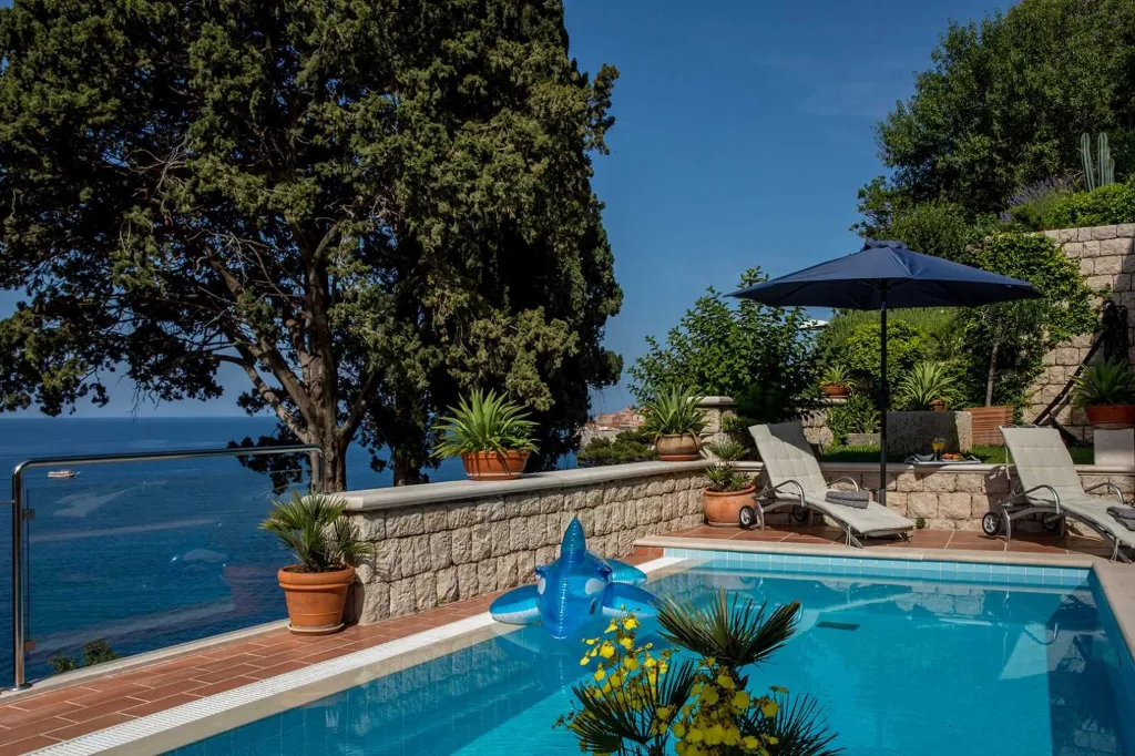 Dubrovnik 6-Bedroom Villa for 12 with Private Pool