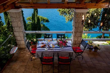 Dubrovnik 6-Bedroom Villa for 12 with Private Pool