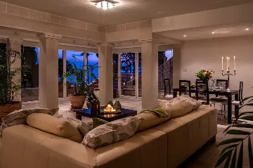 Dubrovnik 6-Bedroom Villa for 12 with Private Pool