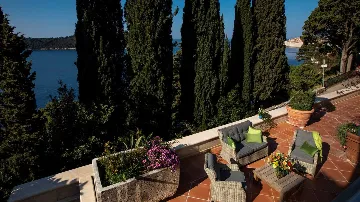 Dubrovnik 6-Bedroom Villa for 12 with Private Pool