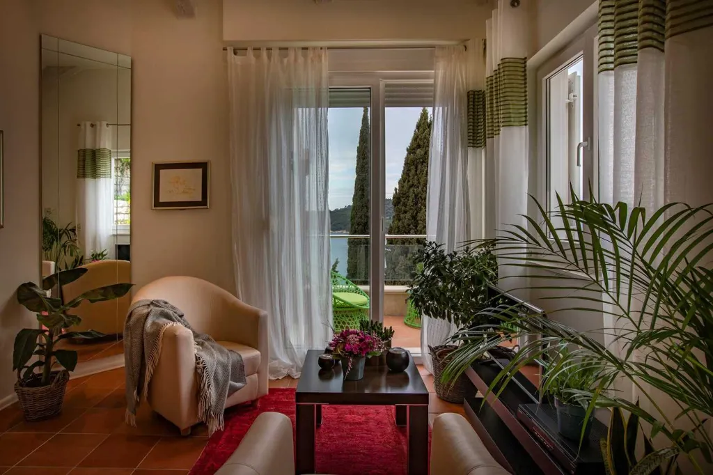 Dubrovnik 6-Bedroom Villa for 12 with Private Pool